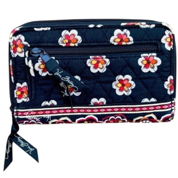 Women’sVera Bradley Signature Print RFID Turnlock Floral Wallet - Picture 2 of 4